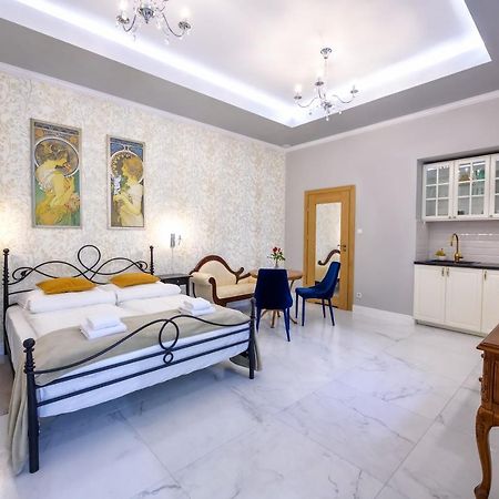 Wrona Apartamenty De Luxe Kraków Zewnętrze zdjęcie