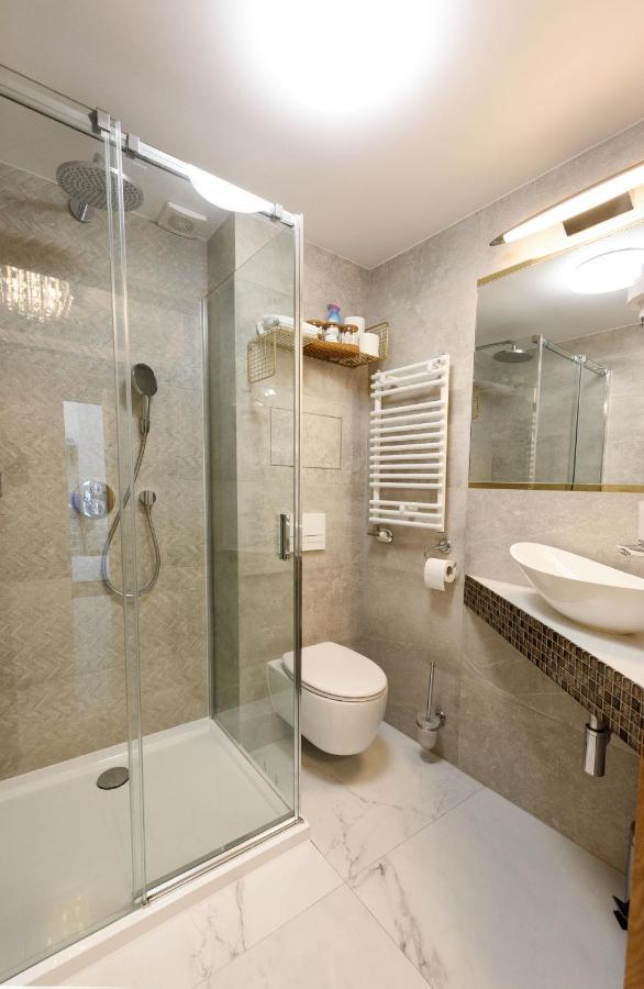 Wrona Apartamenty De Luxe Kraków Zewnętrze zdjęcie